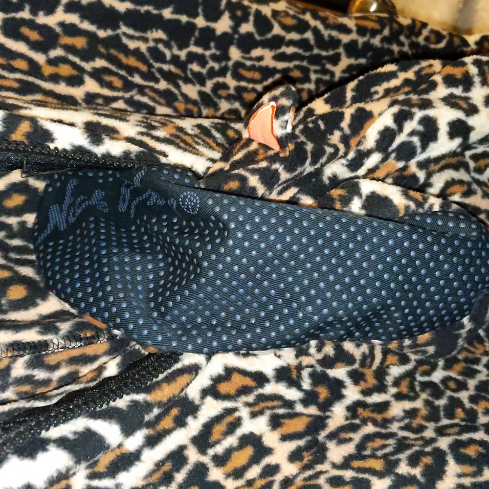 Nick & nora footed pajamas size S - Picture 12 of 14